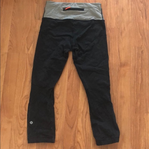 Cropped lululemon leggings - Picture 2 of 2